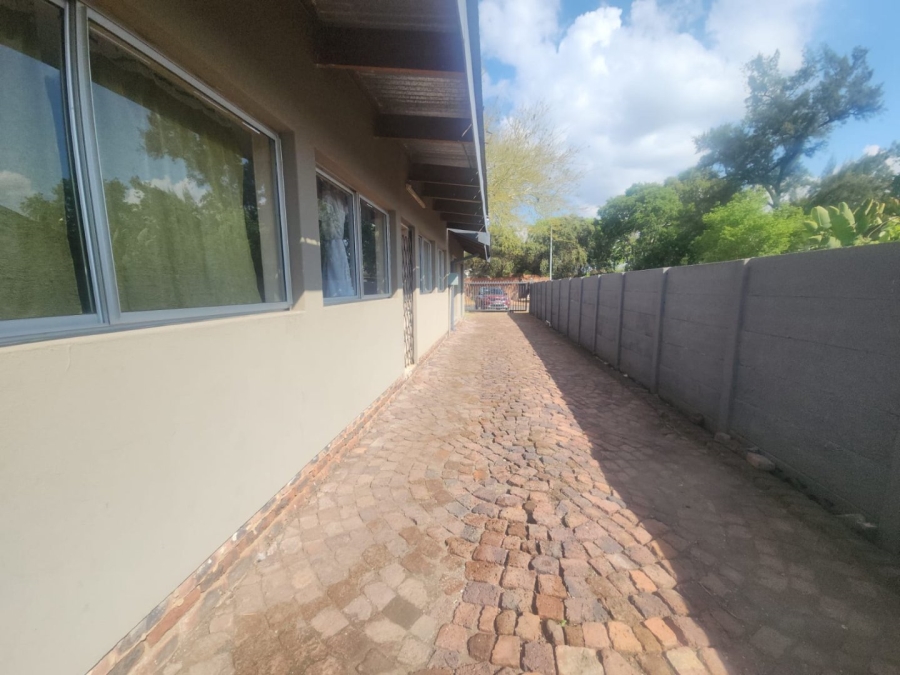 5 Bedroom Property for Sale in Brits North West